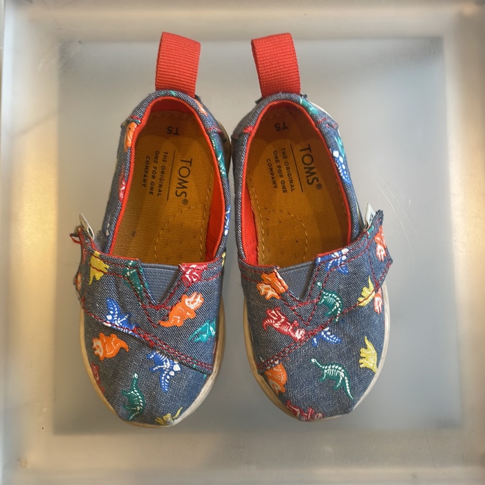Chambray Dinosaur Tom’s